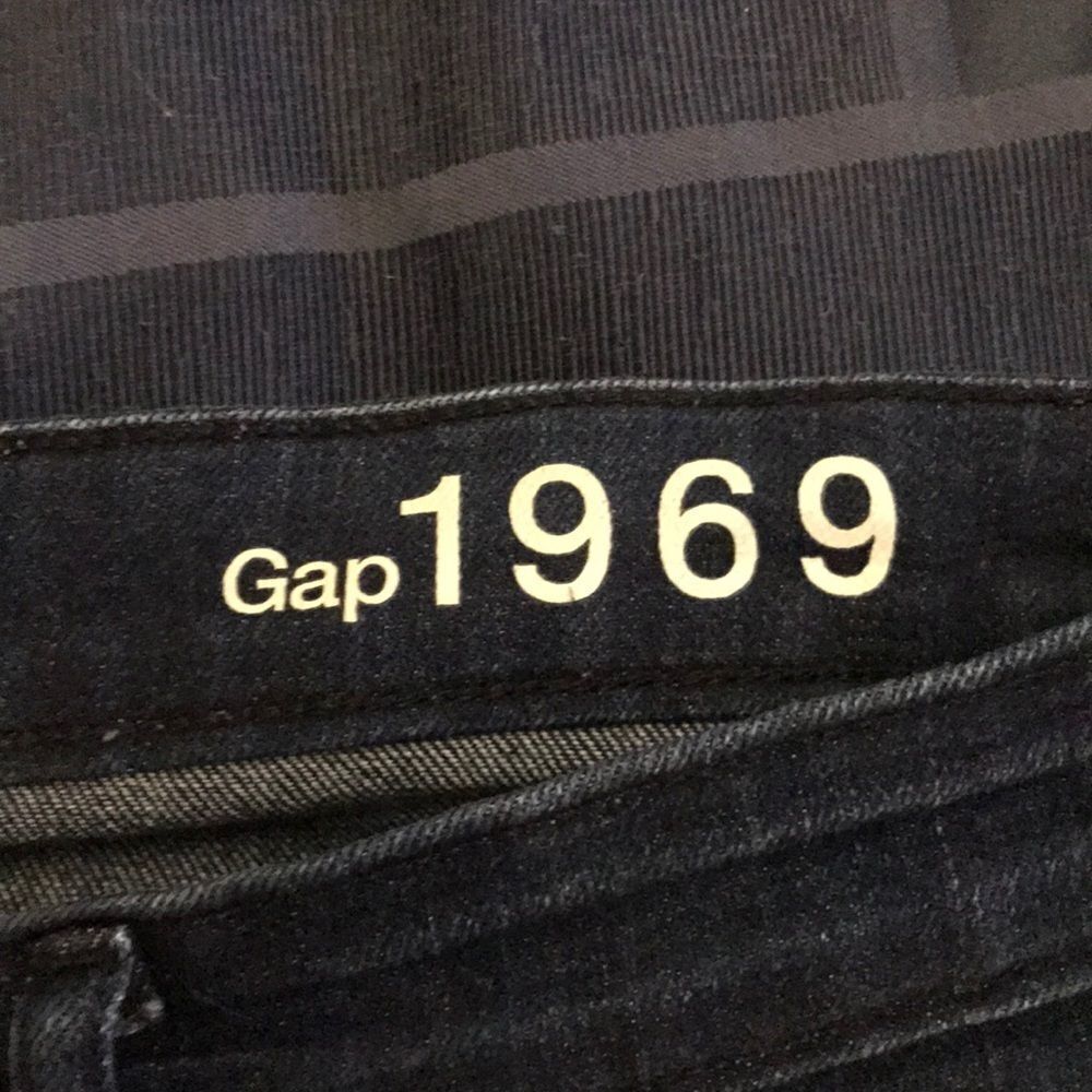 Dark wash GAP Jeans - Picture 2 of 5